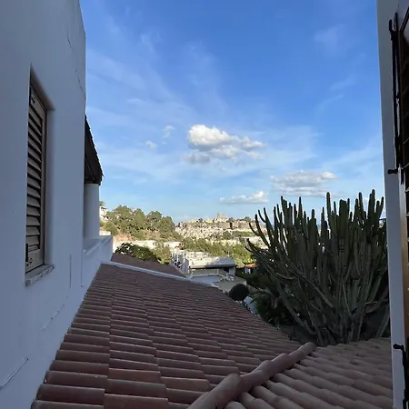 Con Vista *